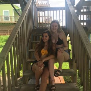 Meet your Posher, Makensie